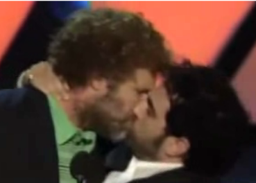Will Ferrell & SBC Lock Lips At MTV Movie Awards